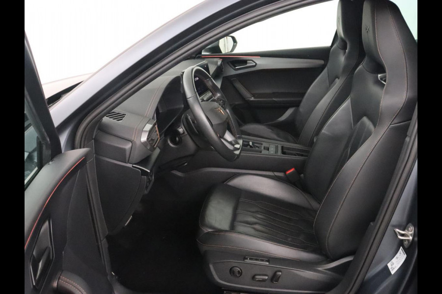 CUPRA Leon 1.4 eHybrid VZ | 245pk | Leder | Stoelverwarming | Camera | Carplay | Memory | Sfeerverlichting | Navigatie | Adaptive cruise | Keyless | Sportstoelen | Full LED | 19'' | PHEV | Plug In