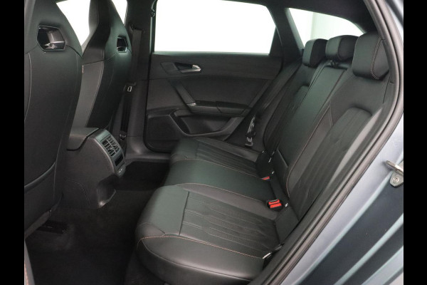 CUPRA Leon 1.4 eHybrid VZ | 245pk | Leder | Stoelverwarming | Camera | Carplay | Memory | Sfeerverlichting | Navigatie | Adaptive cruise | Keyless | Sportstoelen | Full LED | 19'' | PHEV | Plug In