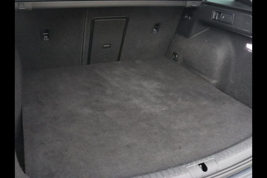 CUPRA Leon 1.4 eHybrid VZ | 245pk | Leder | Stoelverwarming | Camera | Carplay | Memory | Sfeerverlichting | Navigatie | Adaptive cruise | Keyless | Sportstoelen | Full LED | 19'' | PHEV | Plug In