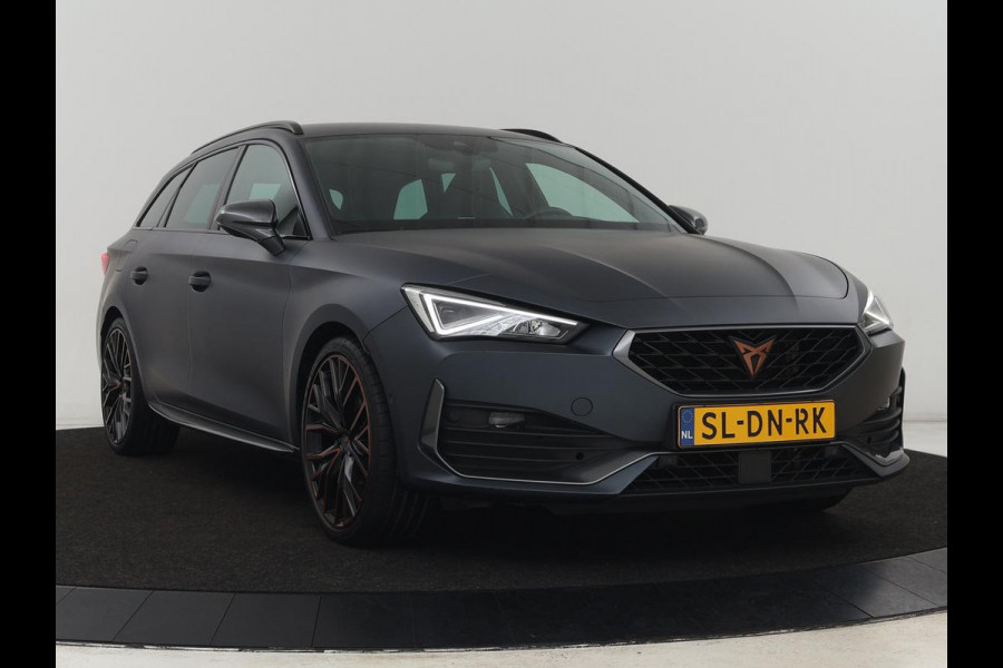 CUPRA Leon 1.4 eHybrid VZ | 245pk | Leder | Stoelverwarming | Camera | Carplay | Memory | Sfeerverlichting | Navigatie | Adaptive cruise | Keyless | Sportstoelen | Full LED | 19'' | PHEV | Plug In