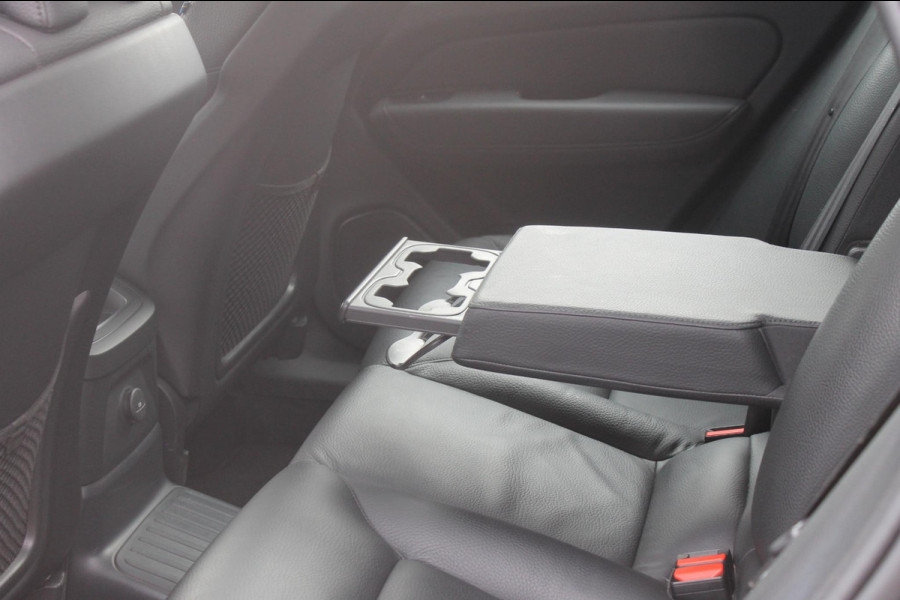 Volvo XC60 B5 250PK Automaat Momentum Exclusive Harman Kardon audio / Panormaisch schuif-kanteldak / Elektrisch met geheugen verstelbare voorstoelen