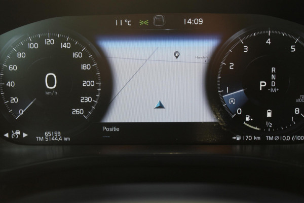 Volvo XC60 B5 250PK Automaat Momentum Exclusive Harman Kardon audio / Panormaisch schuif-kanteldak / Elektrisch met geheugen verstelbare voorstoelen