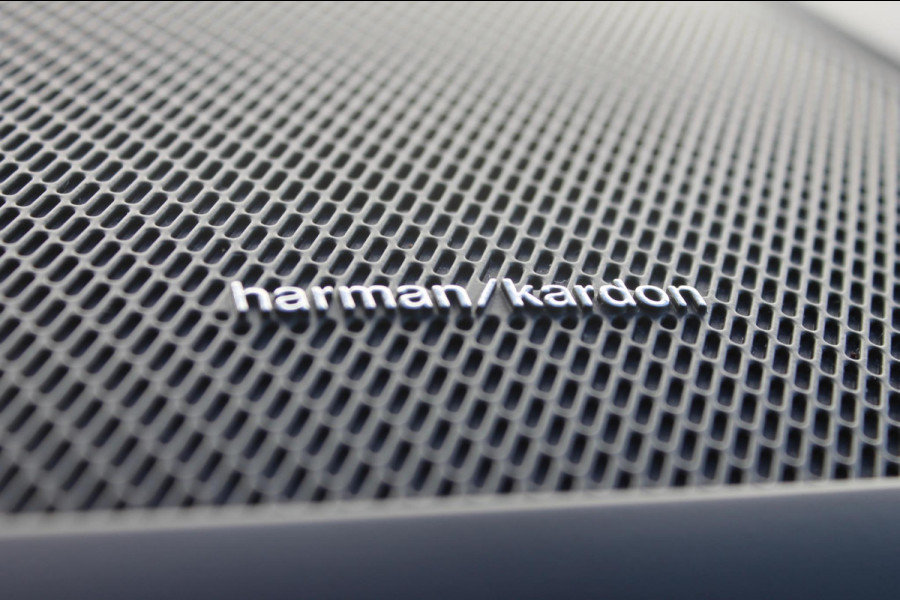 Volvo XC60 B5 250PK Automaat Momentum Exclusive Harman Kardon audio / Panormaisch schuif-kanteldak / Elektrisch met geheugen verstelbare voorstoelen