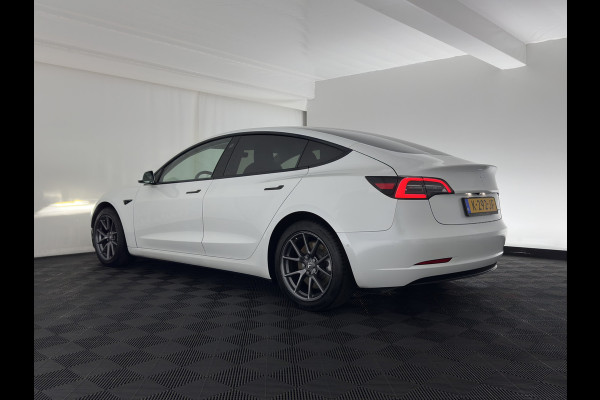 Tesla Model 3 Long Range AWD 75 kWh [3-Fase] {SOH-86%} (INCL-BTW)  Aut. *HEATPUMP | PANO | AUTO-PILOT | LUXURY-LEATHER | KEYLESS | FULL-LED | MEMORY-PACK | SURROUND-VIEW | DAB | CARPLAY | DIGI-COCKPIT | LANE-ASSIST | COMFORT-SEATS | 18"ALU*