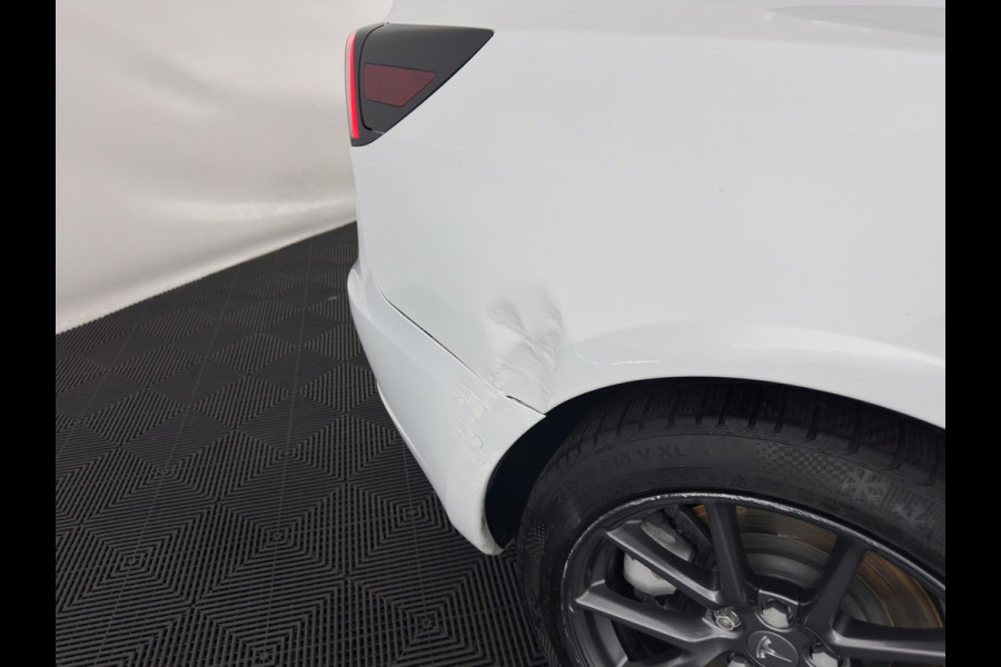 Tesla Model 3 Long Range AWD 75 kWh [3-Fase] {SOH-86%} (INCL-BTW)  Aut. *HEATPUMP | PANO | AUTO-PILOT | LUXURY-LEATHER | KEYLESS | FULL-LED | MEMORY-PACK | SURROUND-VIEW | DAB | CARPLAY | DIGI-COCKPIT | LANE-ASSIST | COMFORT-SEATS | 18"ALU*