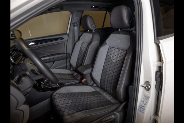 Volkswagen T-Roc 1.5 TSI R-Line Edition / 150pk / Panorama dak / Beats / Stoel en stuur verwarming /