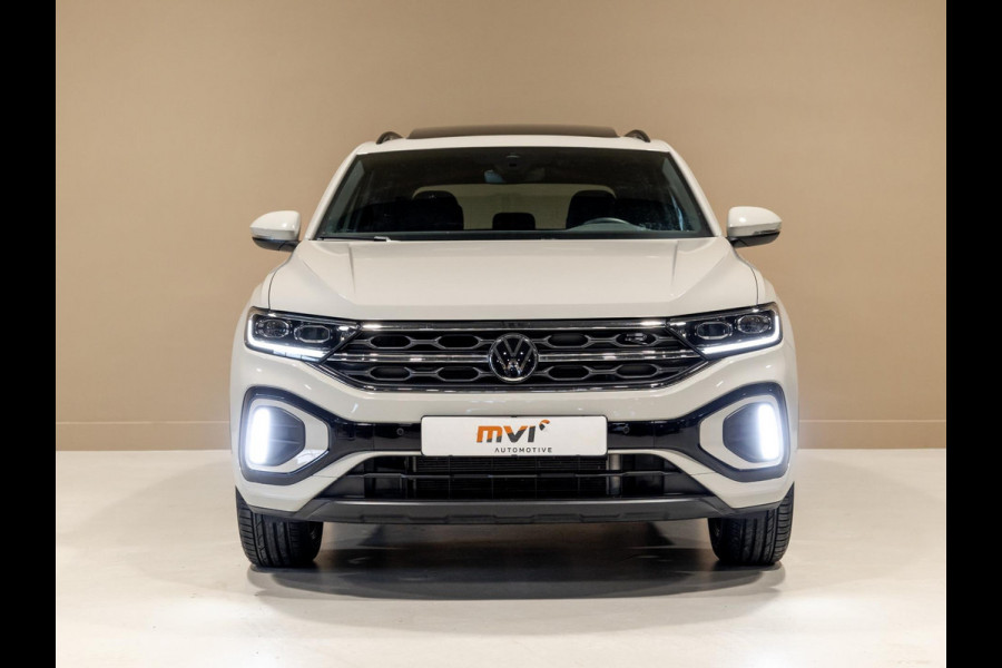 Volkswagen T-Roc 1.5 TSI R-Line Edition / 150pk / Panorama dak / Beats / Stoel en stuur verwarming /