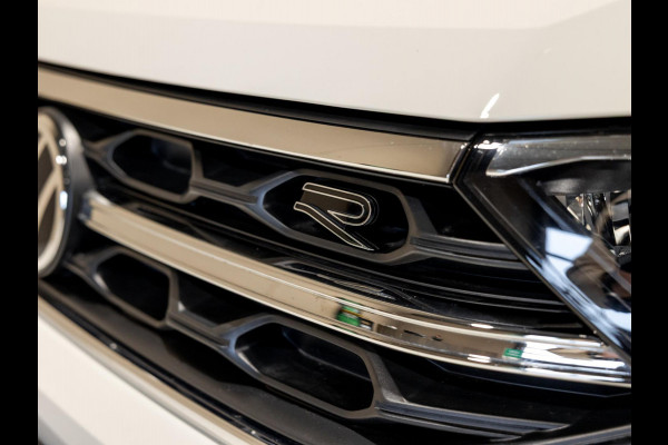 Volkswagen T-Roc 1.5 TSI R-Line Edition / 150pk / Panorama dak / Beats / Stoel en stuur verwarming /
