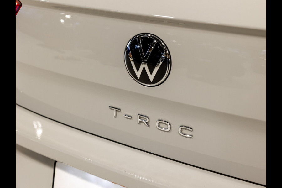 Volkswagen T-Roc 1.5 TSI R-Line Edition / 150pk / Panorama dak / Beats / Stoel en stuur verwarming /