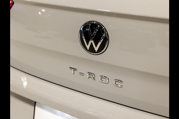 Volkswagen T-Roc 1.5 TSI R-Line Edition / 150pk / Panorama dak / Beats / Stoel en stuur verwarming /