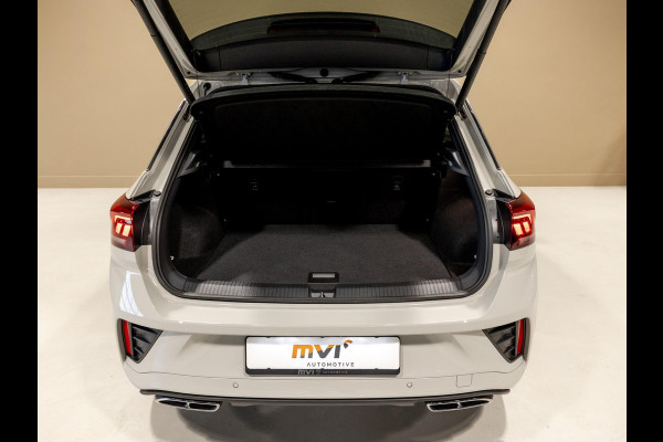 Volkswagen T-Roc 1.5 TSI R-Line Edition / 150pk / Panorama dak / Beats / Stoel en stuur verwarming /