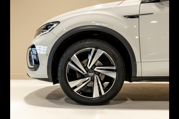 Volkswagen T-Roc 1.5 TSI R-Line Edition / 150pk / Panorama dak / Beats / Stoel en stuur verwarming /
