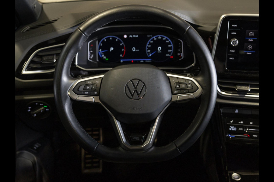 Volkswagen T-Roc 1.5 TSI R-Line Edition / 150pk / Panorama dak / Beats / Stoel en stuur verwarming /