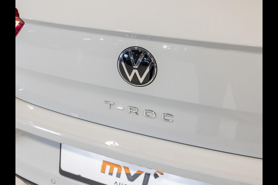 Volkswagen T-Roc 1.5 TSI R-Line Blackstyle / 150pk / Stoel en stuur verwarming / Achteruitrij camera / Keyless /