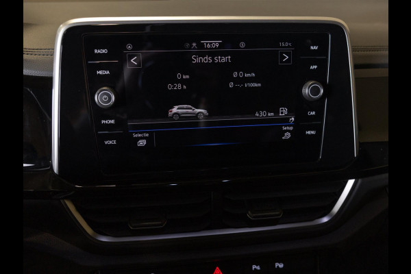 Volkswagen T-Roc 1.5 TSI R-Line Blackstyle / 150pk / Stoel en stuur verwarming / Achteruitrij camera / Keyless /