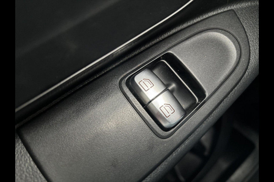 Mercedes-Benz Vito 111 CDI Functional*A/C*PDC*TEL*3PERSOONS*