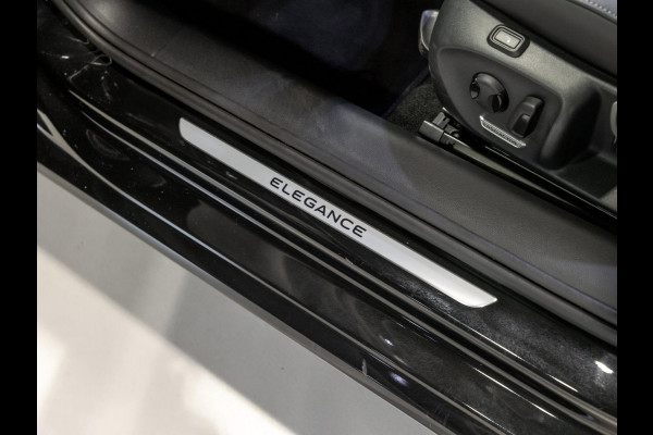 Volkswagen Passat Variant 1.5 eTSI Elegance Business / 150pk / Panorama dak / Trekhaak / Dodehoek / Stoel en stuur verwarming /