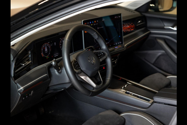 Volkswagen Passat Variant 1.5 eTSI Elegance Business / 150pk / Panorama dak / Trekhaak / Dodehoek / Stoel en stuur verwarming /