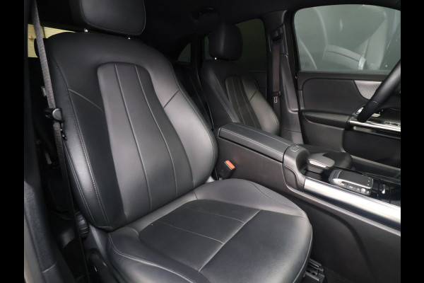 Mercedes-Benz GLA 250 e Business Solution Luxury Limited [TREKHAAK INKLAPBAAR, APPLE CARPLAY, ANDROID, STOELVERWARMING, CAMERA, VOL LEDER, CRUISE, CLIMATE, NIEUWSTAAT]
