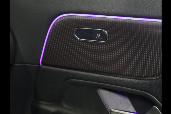 Mercedes-Benz GLA 250 e Business Solution Luxury Limited [TREKHAAK INKLAPBAAR, APPLE CARPLAY, ANDROID, STOELVERWARMING, CAMERA, VOL LEDER, CRUISE, CLIMATE, NIEUWSTAAT]