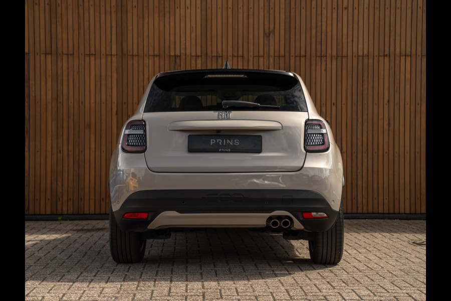 Fiat 600 1.2 Hybrid La Prima 145pk | Full option | CarPlay | Sabbia - Sand
