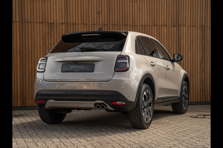 Fiat 600 1.2 Hybrid La Prima 145pk | Full option | CarPlay | Sabbia - Sand