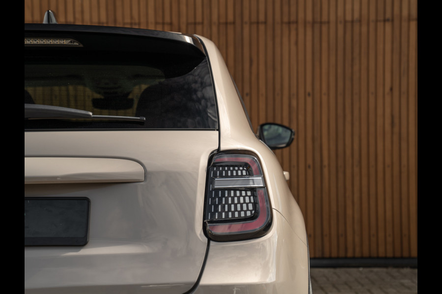 Fiat 600 1.2 Hybrid La Prima 145pk | Full option | CarPlay | Sabbia - Sand