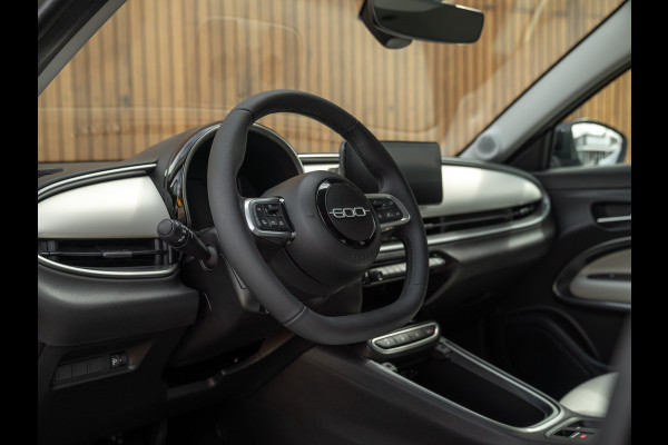 Fiat 600 1.2 Hybrid La Prima 145pk | Full option | CarPlay | Sabbia - Sand