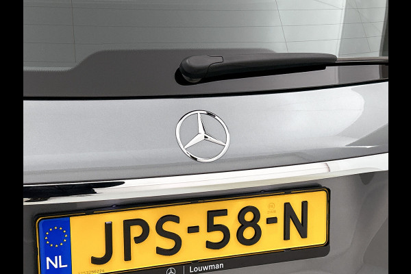 Mercedes-Benz GLE Mercedes-AMG 53 Hybrid 4MATIC+ Premium AMG Premium | Night Pakket | 22 Inch Velgen | Trekhaak | Panorama Schuif-Kanteldak. Inclusief 24 maanden Mercedes-Benz Certified garantie voor Europa.