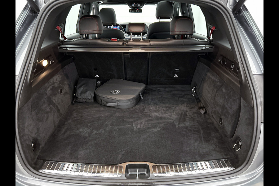 Mercedes-Benz GLE Mercedes-AMG 53 Hybrid 4MATIC+ Premium AMG Premium | Night Pakket | 22 Inch Velgen | Trekhaak | Panorama Schuif-Kanteldak. Inclusief 24 maanden Mercedes-Benz Certified garantie voor Europa.