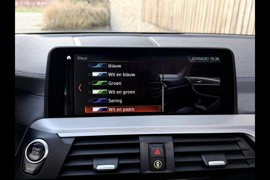 BMW X3 xDrive30i 252pk M-sport Automaat | Panoramadak | Leer | Stoelverwarming | Climate & cruise control | LED verlichting adaptief me