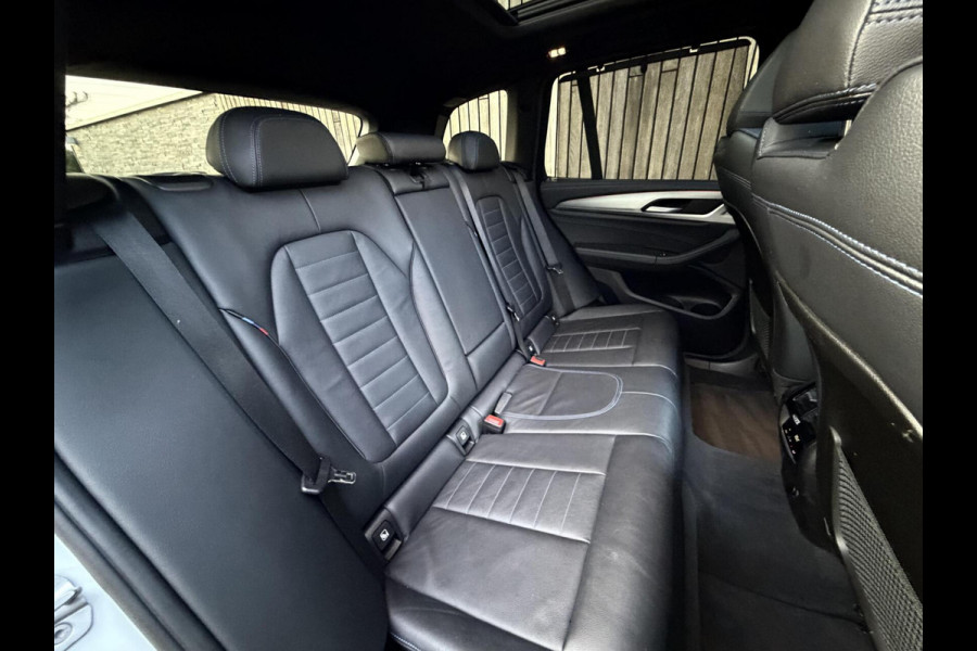 BMW X3 xDrive30i 252pk M-sport Automaat | Panoramadak | Leer | Stoelverwarming | Climate & cruise control | LED verlichting adaptief me