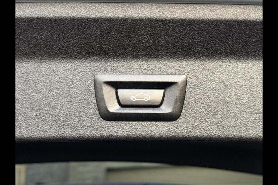 BMW X3 xDrive30i 252pk M-sport Automaat | Panoramadak | Leer | Stoelverwarming | Climate & cruise control | LED verlichting adaptief me