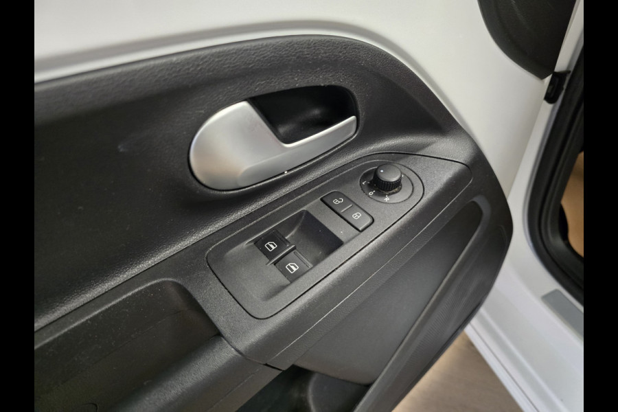 Volkswagen e-Up! E-up! AUT. CAMERA PARKEERSENSOREN CRUISE CONTROL STOELVERWARMING VOORRUITVERWARMING