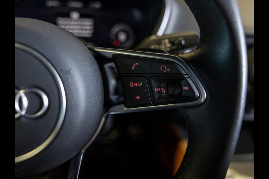 Audi TT 40 TFSI Pro Line / 197pk / Leder / Stoelverwarming /