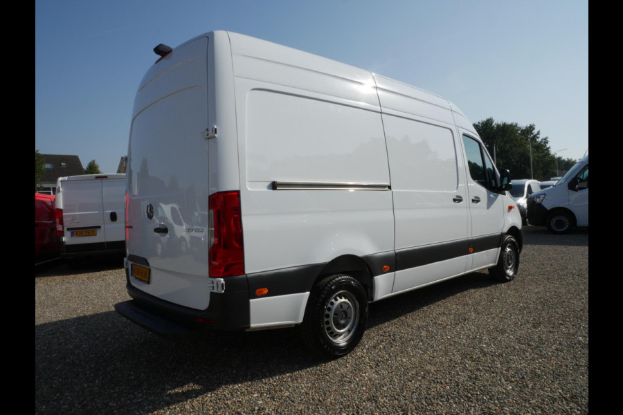 Mercedes-Benz Sprinter 317 CDI 170PK, L2H2, Airco, Keurige staat.