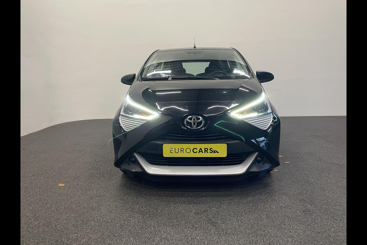 Toyota Aygo 1.0 VVT-i x-play Airco Navigatie Apple Carplay/Android Auto Camera Achter