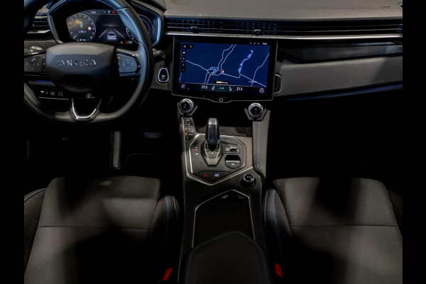 Lynk & Co 01 1.5 / 261pk / Blackstyle