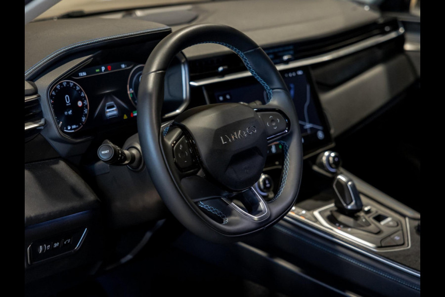 Lynk & Co 01 1.5 / 261pk / Blackstyle