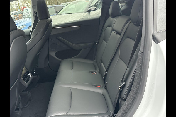 Tesla Model Y Premium Long Range AWD 75 kWh NIEUW MODEL| AUTOPILOT| VOLLEDIGE TESLA GARANTIE T/M 03/2029 OF 80.000KM| DE HOOGVOLTACCU EN AANDRIJFLIJN TOT 2033 of 192.000KM |