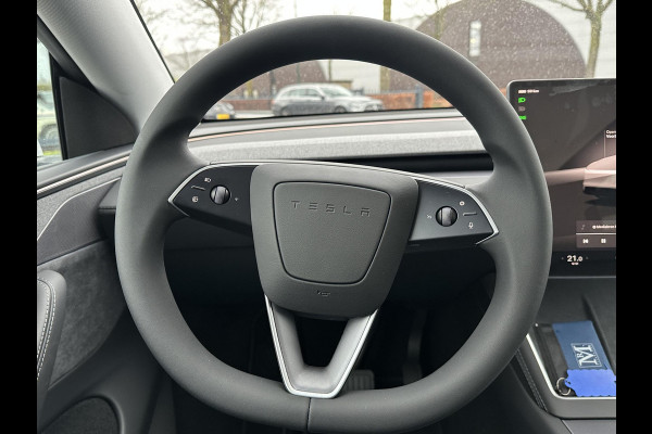 Tesla Model Y Premium Long Range AWD 75 kWh NIEUW MODEL| AUTOPILOT| VOLLEDIGE TESLA GARANTIE T/M 03/2029 OF 80.000KM| DE HOOGVOLTACCU EN AANDRIJFLIJN TOT 2033 of 192.000KM |