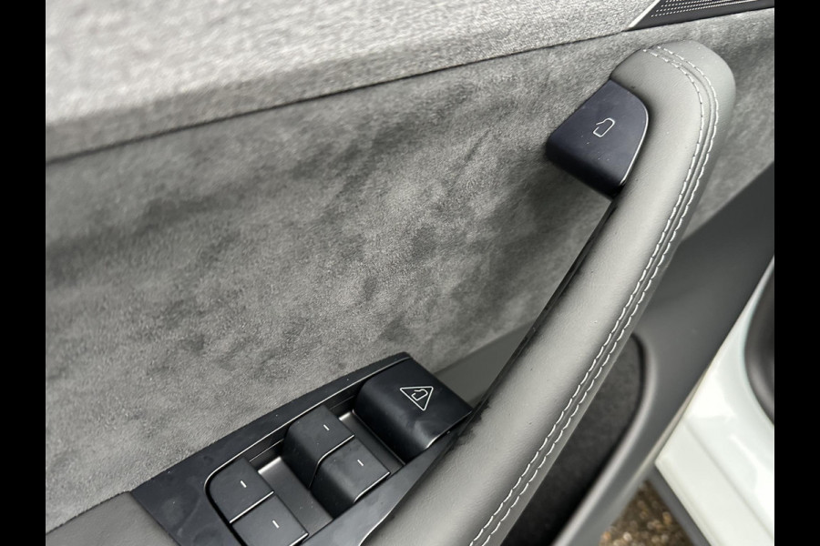 Tesla Model Y Premium Long Range AWD 75 kWh NIEUW MODEL| AUTOPILOT| VOLLEDIGE TESLA GARANTIE T/M 03/2029 OF 80.000KM| DE HOOGVOLTACCU EN AANDRIJFLIJN TOT 2033 of 192.000KM |