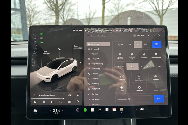 Tesla Model Y Premium Long Range AWD 75 kWh NIEUW MODEL| AUTOPILOT| VOLLEDIGE TESLA GARANTIE T/M 03/2029 OF 80.000KM| DE HOOGVOLTACCU EN AANDRIJFLIJN TOT 2033 of 192.000KM |