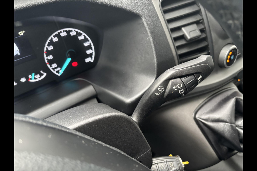 Ford Transit Custom 2.0 TDCI L1H1*A/C*CRUISE*NAVI*HAAK*CAM*3PERS*IMPER