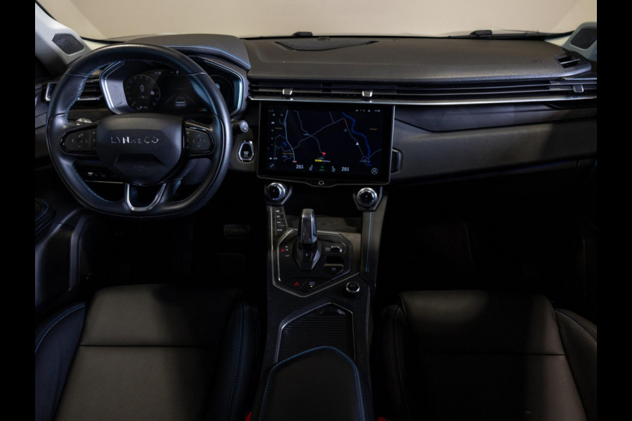 Lynk & Co 01 1.5 / 261pk / Leder / Blackstyle