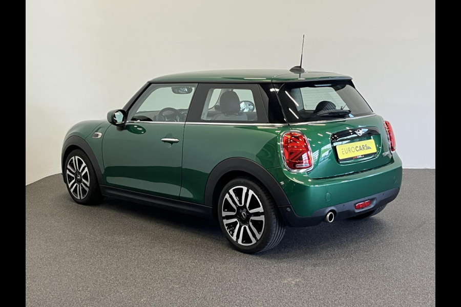 MINI Cooper 1.5 136pk Automaat Chili Serious Business | Climate Control | Harman Kardon | Navigatie | Full LED | 17" Rail Spoke Lichtmetalen Velgen | Parkeer sensoren V+A | Stoelverwarming
