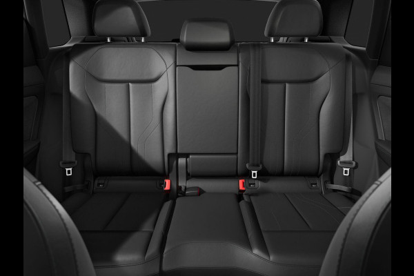 Audi Q3 S edition e-hybrid 272 pk | MMI experience pro | Glazen panoramadak | Techniekpakket pro | OLED achterlichten |