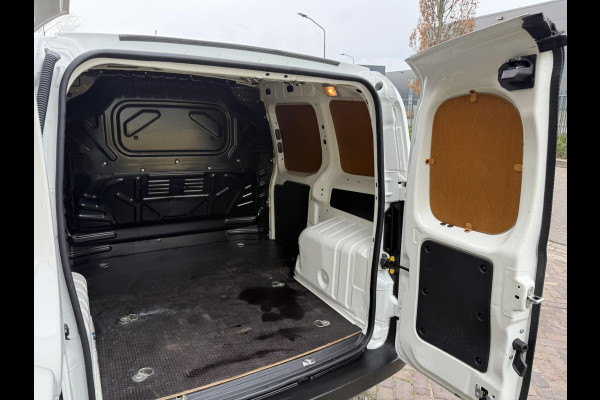 Fiat Fiorino 1.4 BENZINE / 78 PK / Airco / ALL-Season / Touchscreen met Bluetooth / PDC / 1e eigenaar /