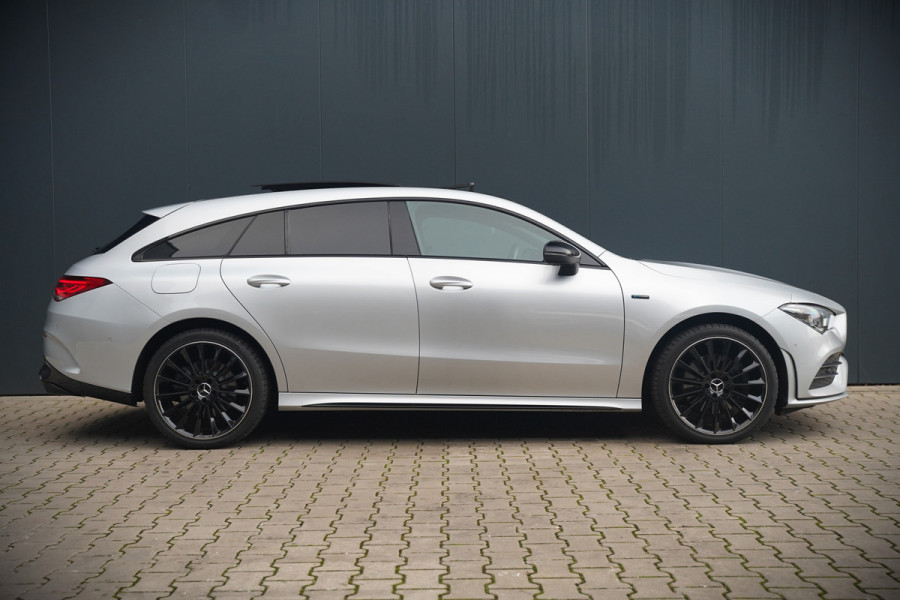 Mercedes-Benz CLA-Klasse Shooting Brake 250 e Edition | AMG Line | Panoramadak | Stoelverwarming | Camera | Keyless | Ambiance Verlichting | Cruise Control | Multibeam LED | BTW |