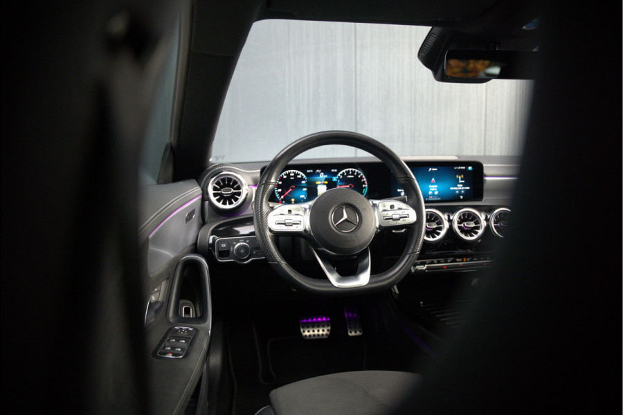 Mercedes-Benz CLA-Klasse Shooting Brake 250 e Edition | AMG Line | Panoramadak | Stoelverwarming | Camera | Keyless | Ambiance Verlichting | Cruise Control | Multibeam LED | BTW |